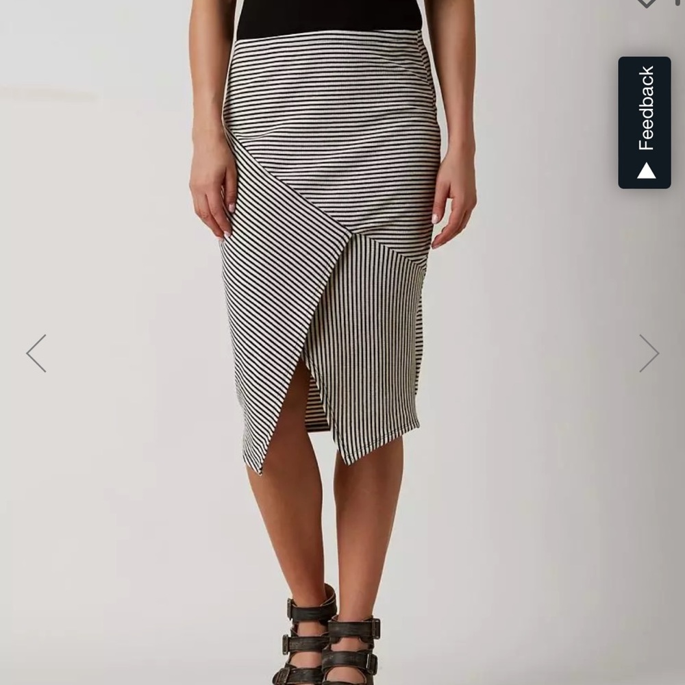 NEW STRETCHY PENCIL SKIRT